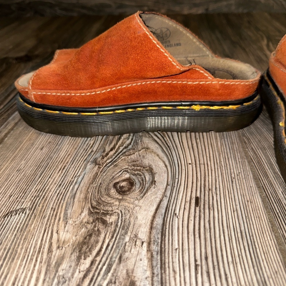 Vintage Dr. Martens 90’s Orange Suede Slide Sandals
Classic Yellow Stitch Size 6 - Picture 5 of 9